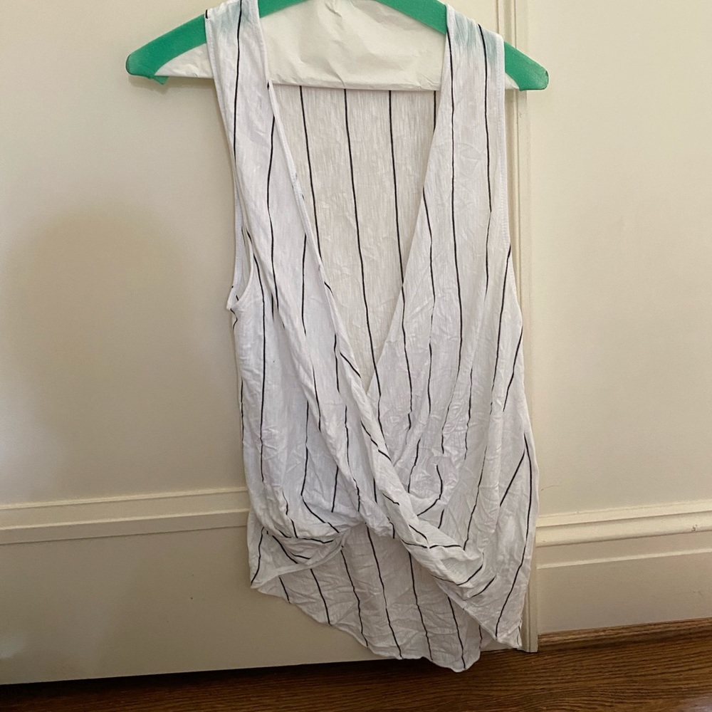 Silence + Noise Tank White S